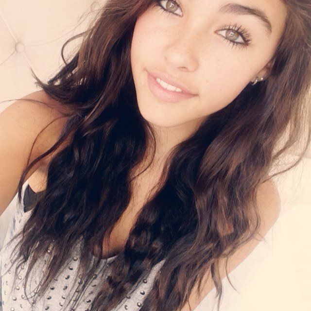 Madison Beer Fap card game