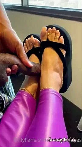 cody raz add snowy arches footjob photo