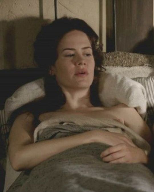 Sarah Paulson Naked cigarettes porn