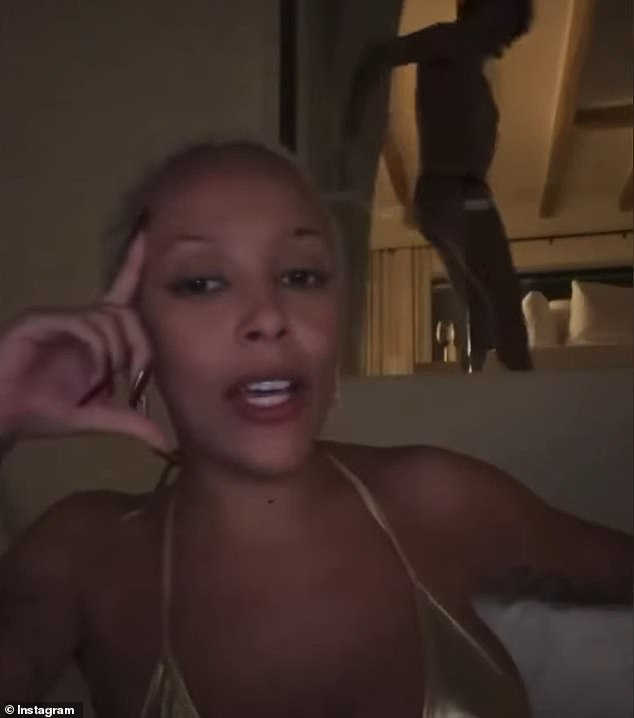 colleen doolin recommends Ig Live Naked
