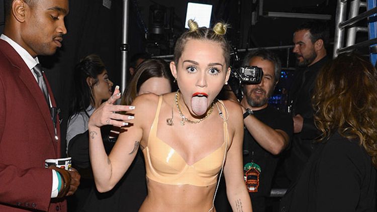 clare young share miley cyrus hot pictures photos