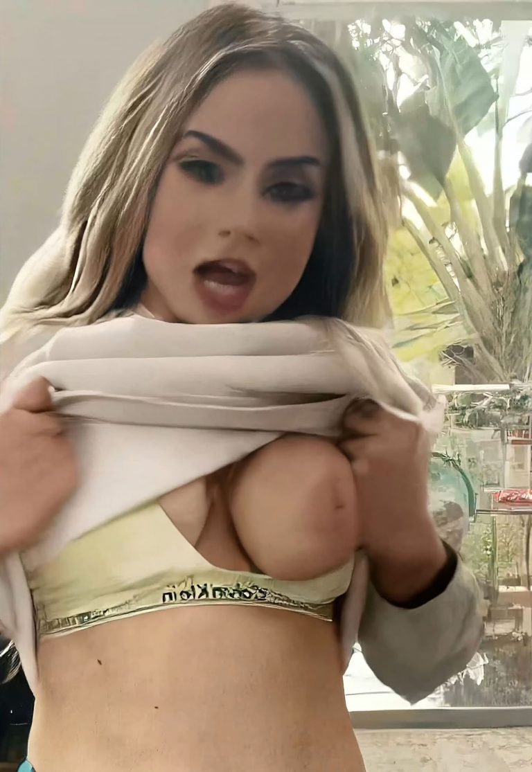 ddd natural tits