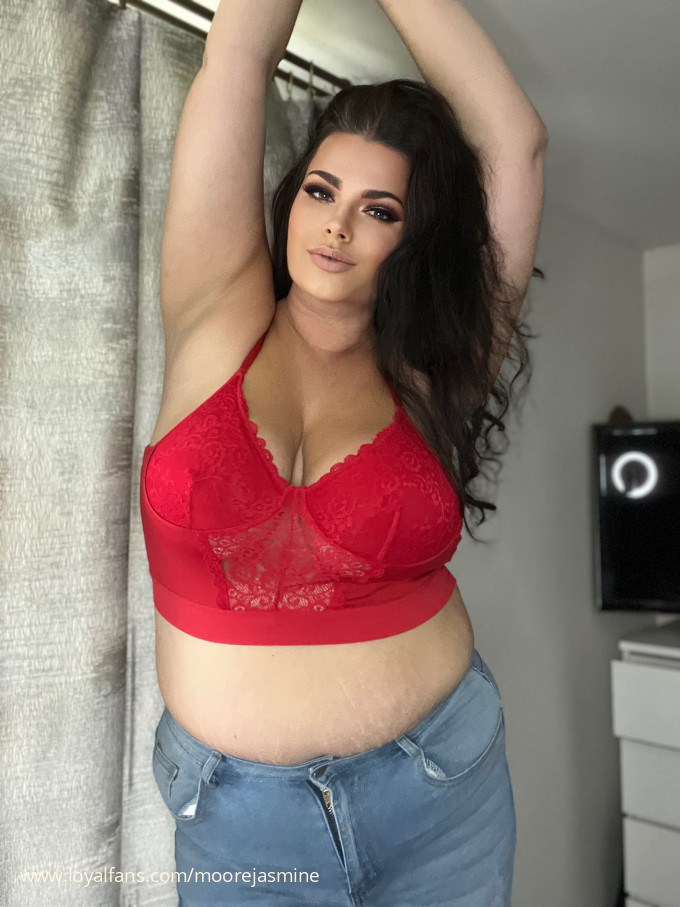 Curvy Chubby Milf andersen realescort