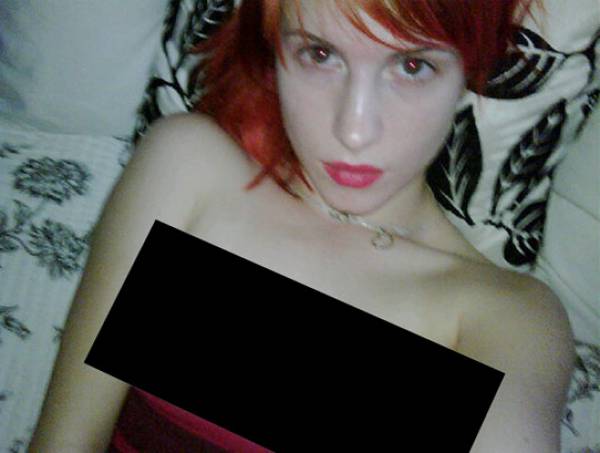 boitumelo mahalefa add hayley williams titties photo