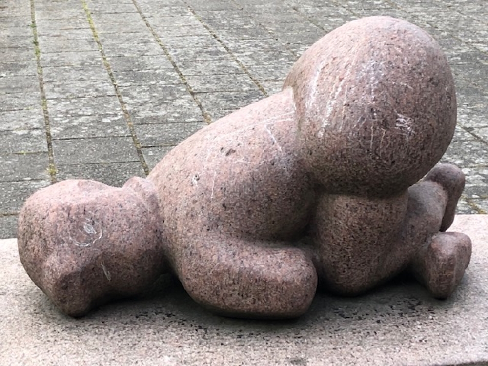 anal statue