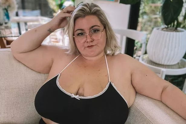 Bbw Mature Striptease dare games