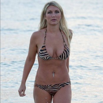 debajyoti saha like brooke hogan porn photo alan osman recommends brooke hogan porn pic