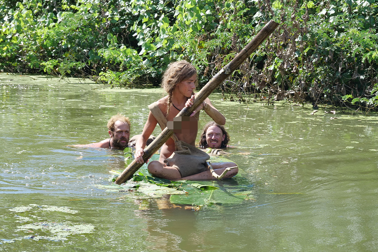 connie carbajal recommends Julia Naked And Afraid