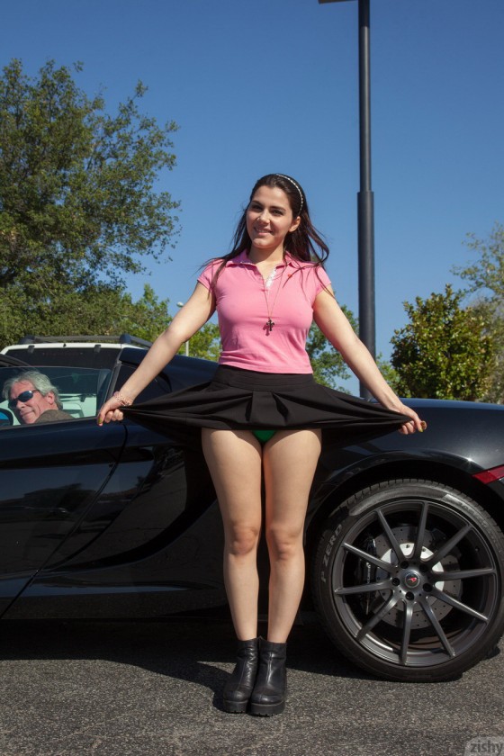 asif masih share valentina nappi public photos