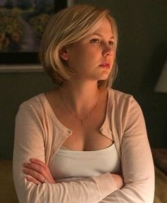 Adelaide Clemens Hot luikvsudob qi