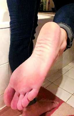 corat coret recommends my friends feet worship pic