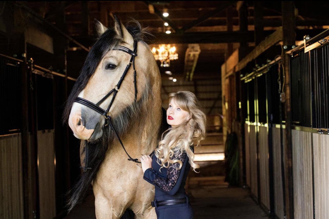 carolyn neely recommends Shae Laren